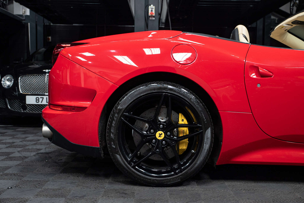 Ferrari California 4.3 2 Plus 2 490 Bhp Black #33