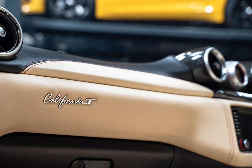 Ferrari California 4.3 2 Plus 2 490 Bhp Black #19