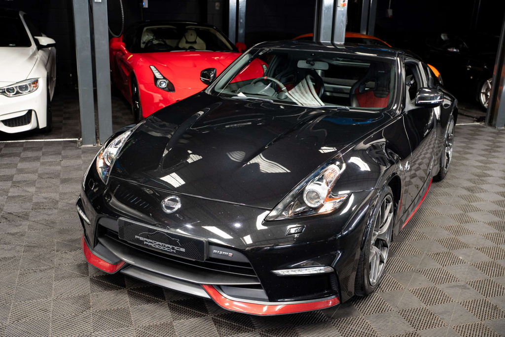 Nissan 370Z Black #11