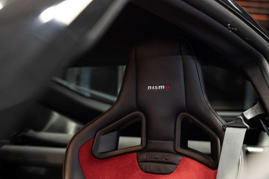 Nissan 370Z Black #13