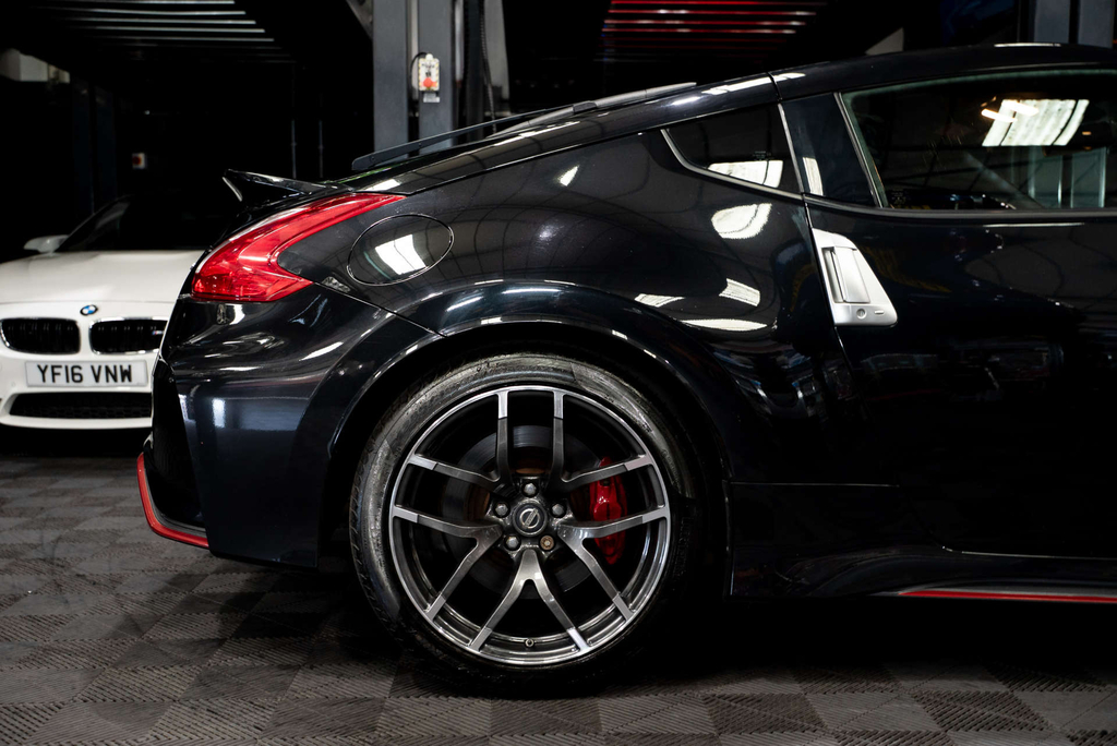 Nissan 370Z Black #28