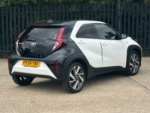 Toyota Aygo X Edge White #10
