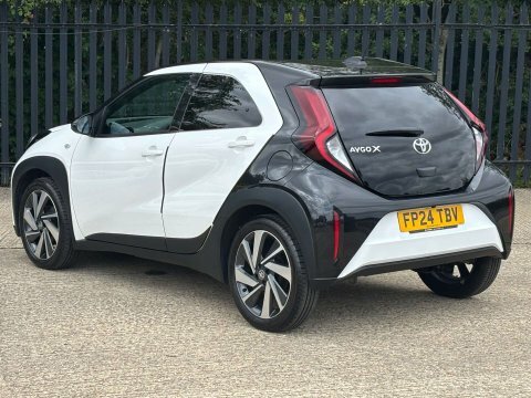 Toyota Aygo X Edge White #17