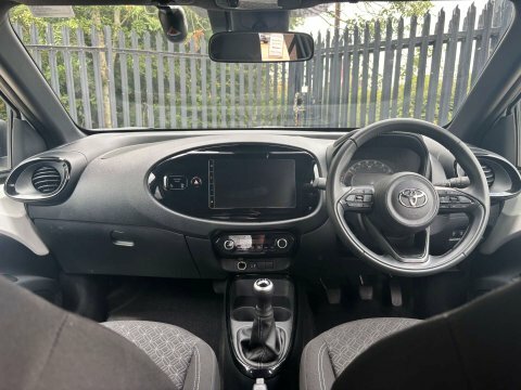 Toyota Aygo X Edge White #14
