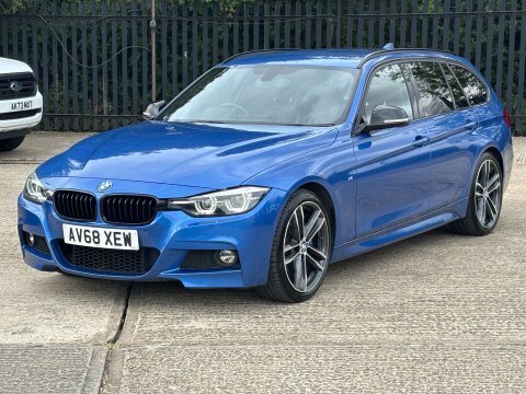 BMW 3 Series 2.0 330I M AV68XEW Blue #2