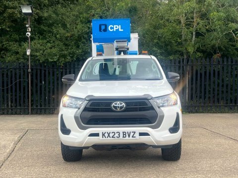 Toyota HILUX 2.4 D-4d Active White #2