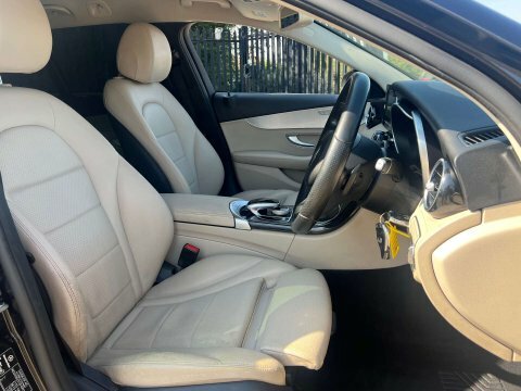 Mercedes-Benz C Class 1.6 C200 D Black #4
