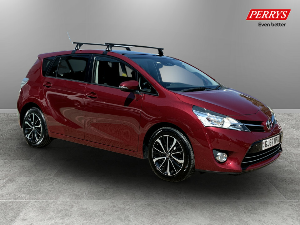 Toyota Verso 1.8 V-matic Design M-drive S Red