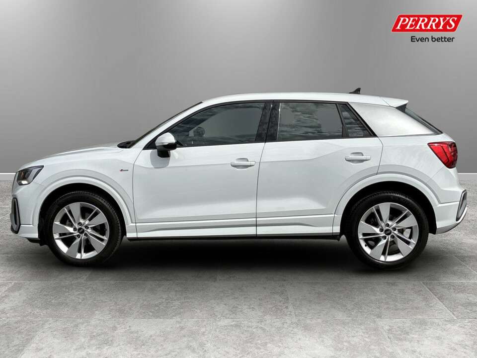 Audi Q2 30 Tfsi S Line White #4