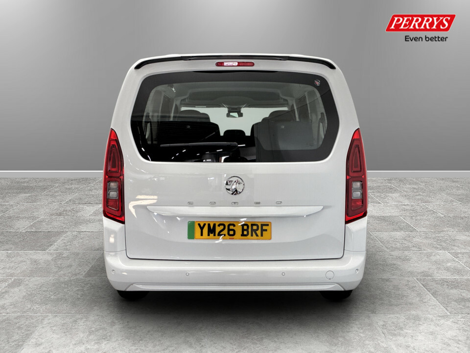Vauxhall Combo-e Life 100Kw Design XL 52Kwh 7 Seat White #6