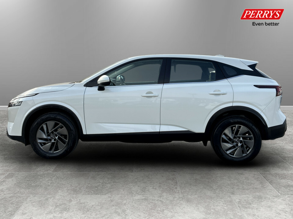 Nissan Qashqai 1.3 Dig-t Mh 158 Acenta Premium Xtronic White #4