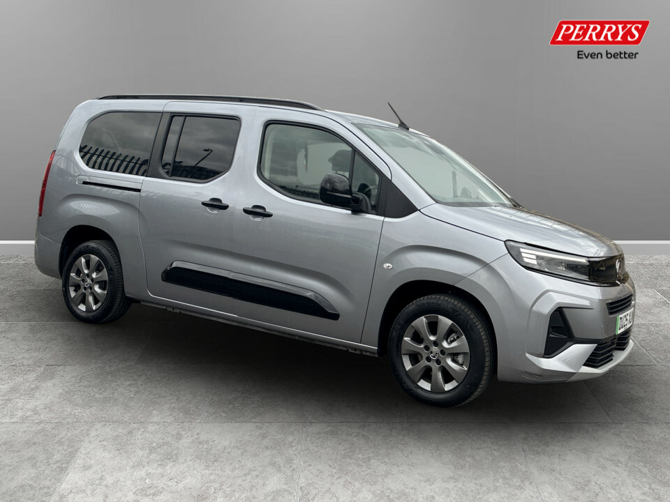 Vauxhall Combo-e Life Combo Life 100Kw Ultimate XL 52Kwh Estate Grey