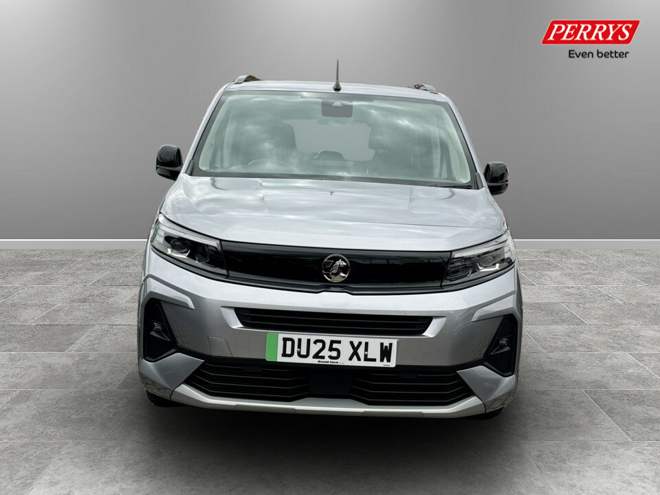 Vauxhall Combo-e Life Combo Life 100Kw Ultimate XL 52Kwh Estate Grey #2
