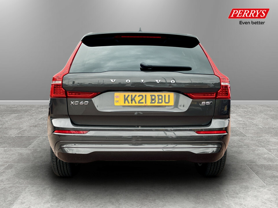 Volvo XC60 2.0 B5p Momentum Awd Geartronic KK21BBU Grey #6