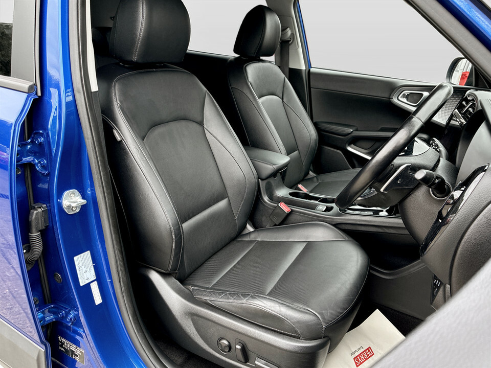 Kia Soul 150Kw Motor First Edition White #23