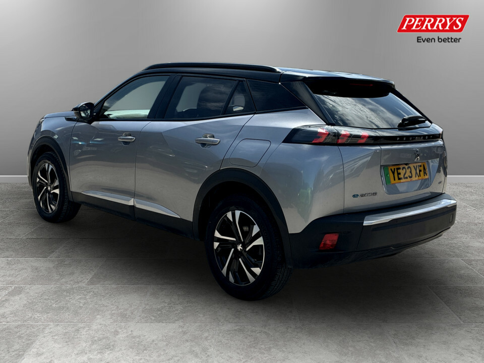Peugeot e-2008 100Kw Gt 50Kwh YE23XFA Grey #5