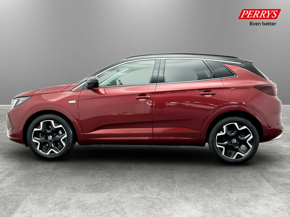Vauxhall Grandland 1.6 Plug-in Hybrid Ultimate Red #4