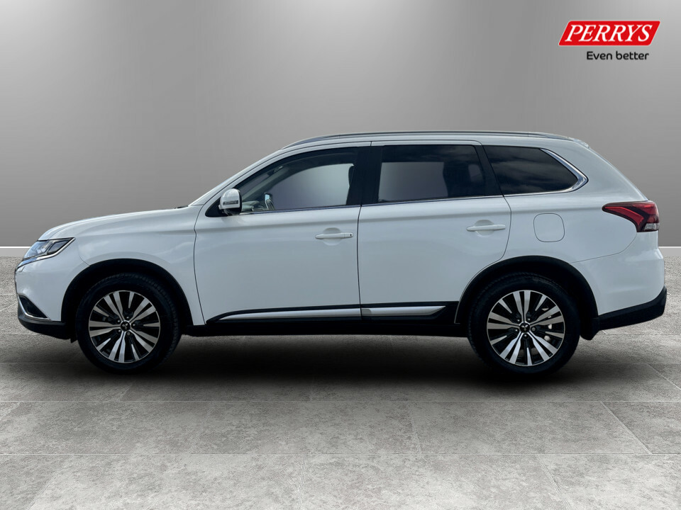 Mitsubishi Outlander 2.0 Exceed Cvt White #4