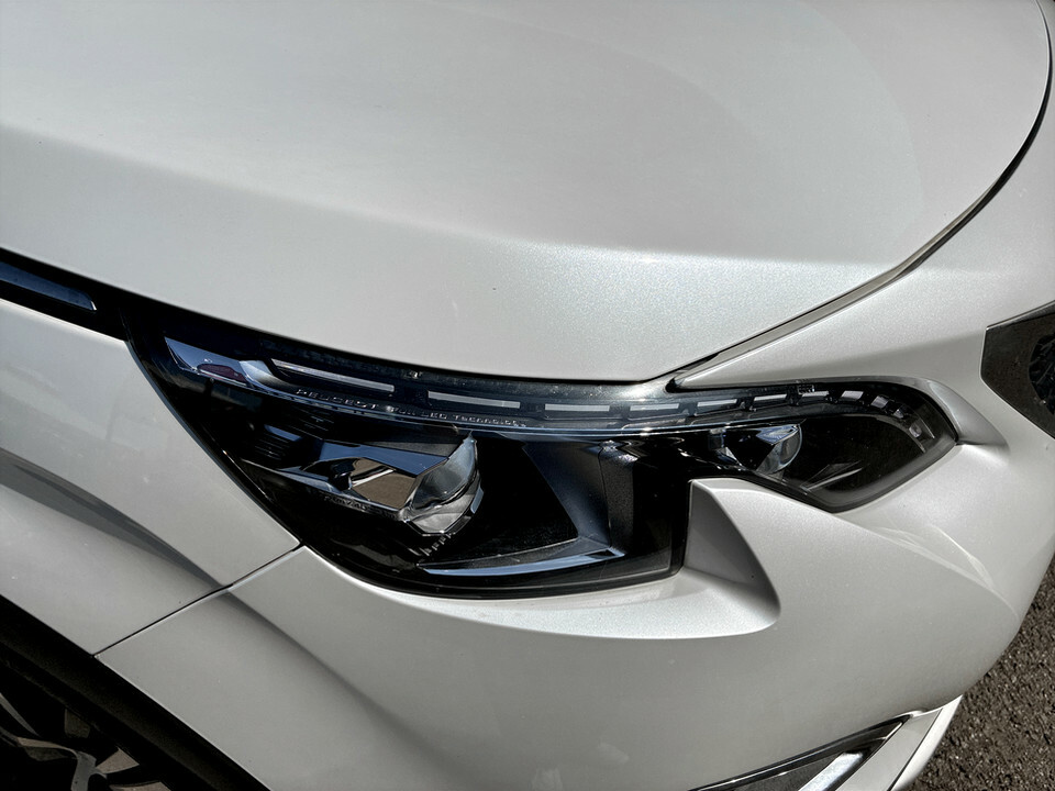 Peugeot 3008 Bluehdi Ss Allure White #10