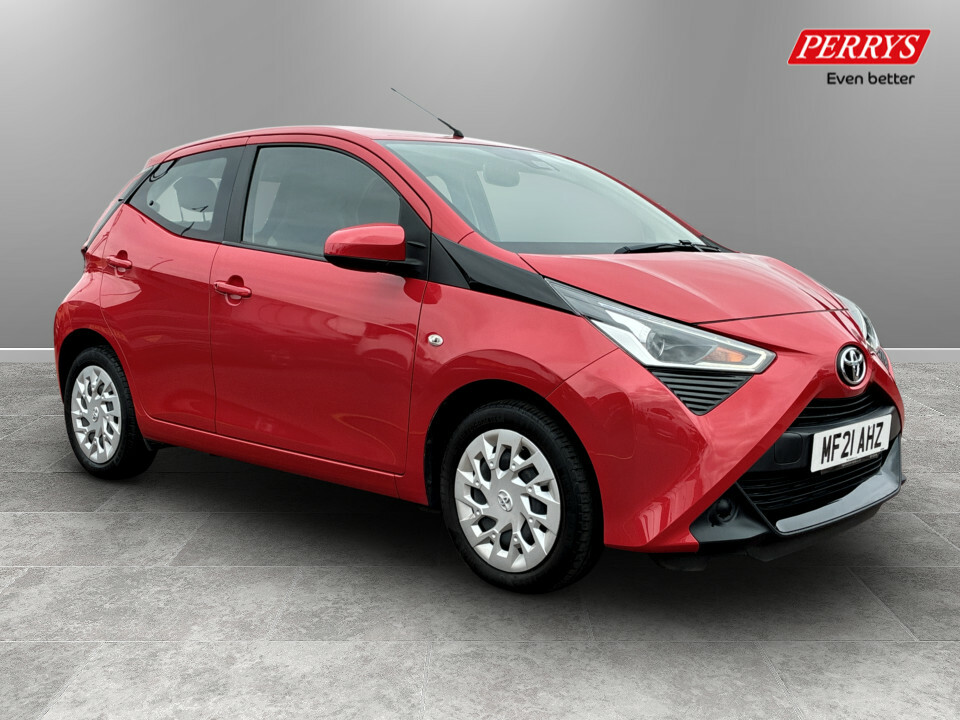 Toyota Aygo 1.0 Vvt-i X-play Tss X-shift Red