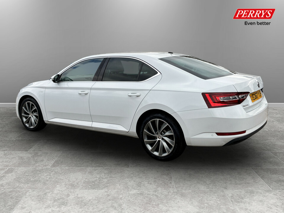 Skoda Superb 2.0 Tdi Cr 190 Laurin Klement Dsg EO67YJF White #5