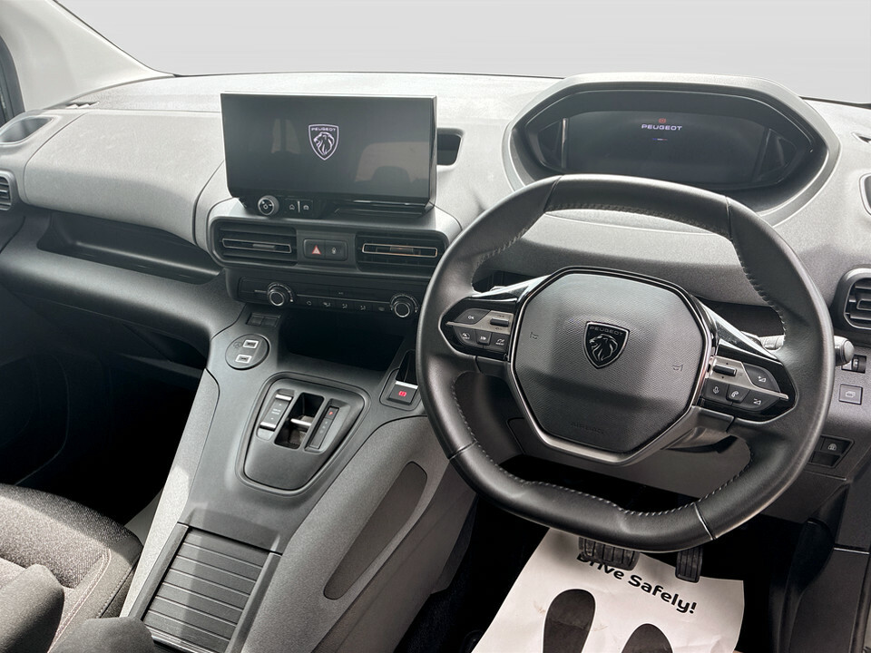Peugeot e-Rifter 52Kwh Gt Standard Mpv 7.4Kw Green #19