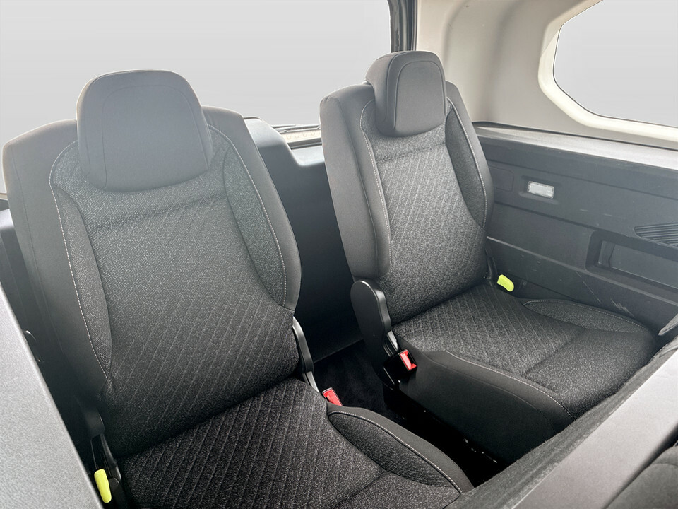 Peugeot e-Rifter 52Kwh Gt Standard Mpv 7.4Kw Green #14