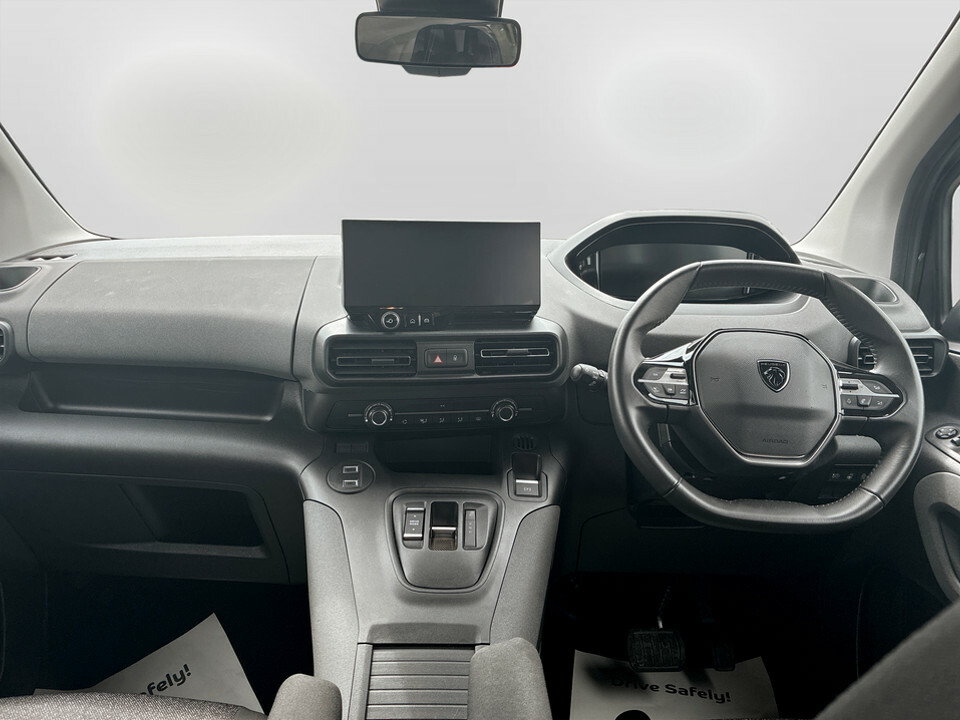 Peugeot e-Rifter 52Kwh Gt Standard Mpv 7.4Kw Green #15