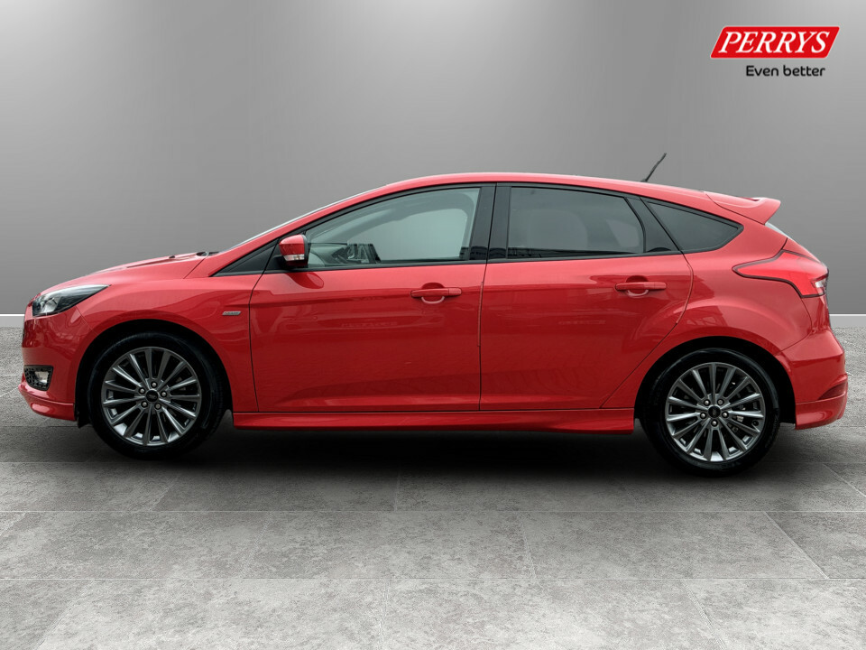 Ford Focus 1.0 Ecoboost 140 St-line Navigation AK18OMY Red #4