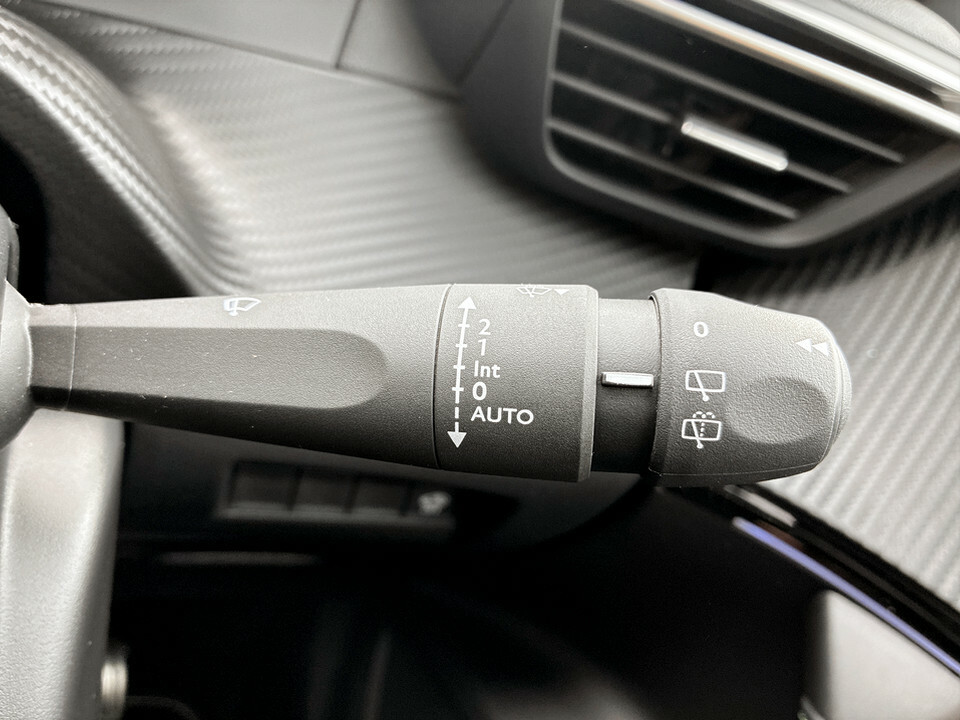 Peugeot e-2008 54Kwh Allure 7Kw Charger Black #29