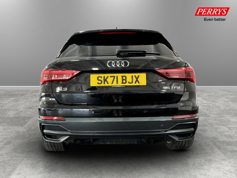 Audi Q3 35 Tfsi Black Edition S Tronic SK71BJX Black #6