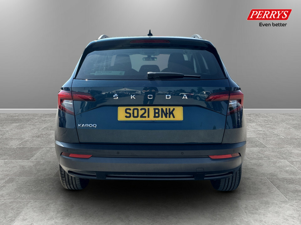 Skoda Karoq 1.5 Tsi Se Technology Blue #6