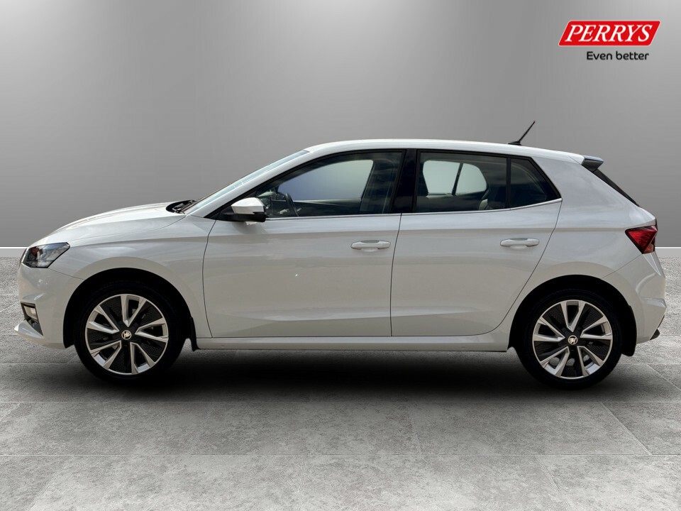 Skoda Fabia 1.0 Tsi 110 Se L Dsg White #4