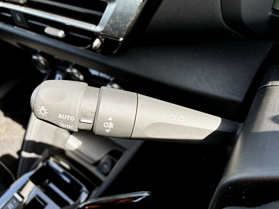 Citroen C4 Citron C4 Max White #36