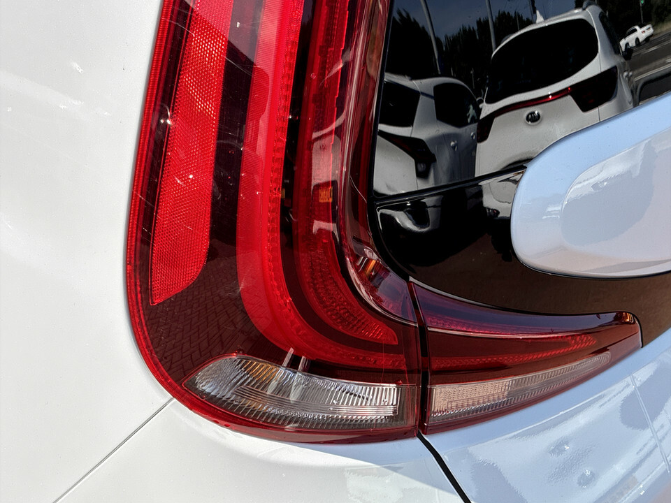 Kia Soul Maxx Red #11