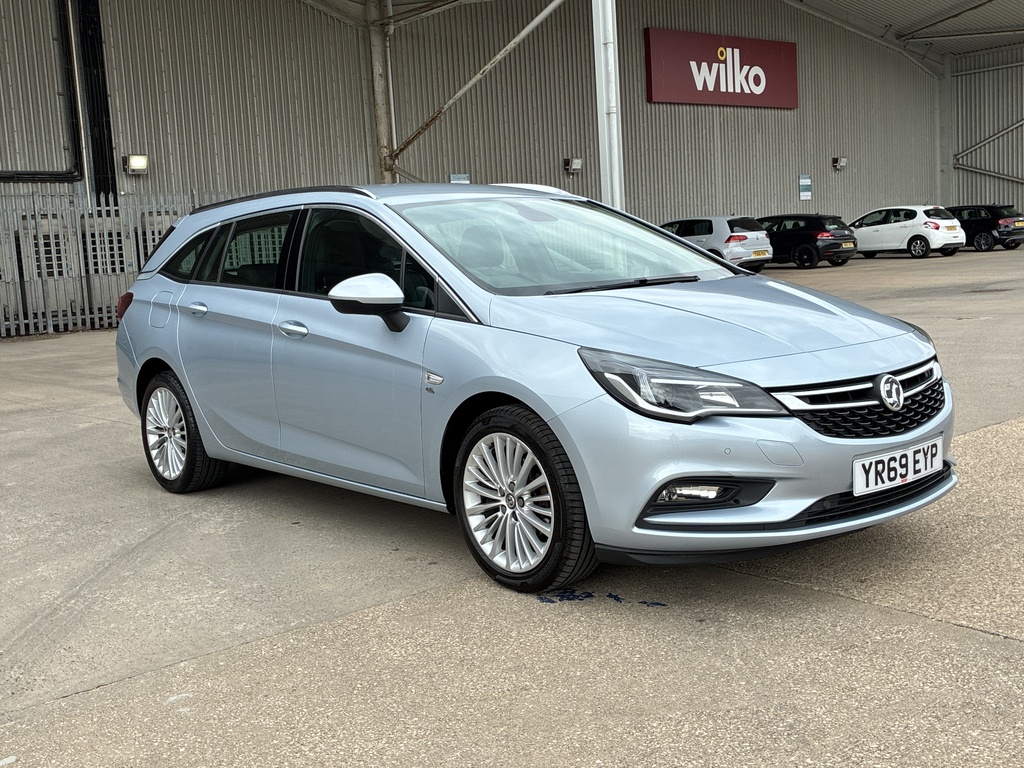 Vauxhall Astra 1.4T 16V 150 Elite Nav Start Stop Silver
