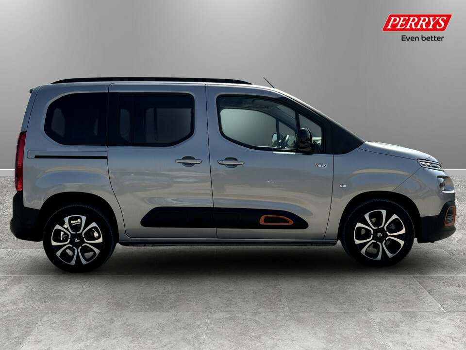 Citroen e-Berlingo Max Blue #33