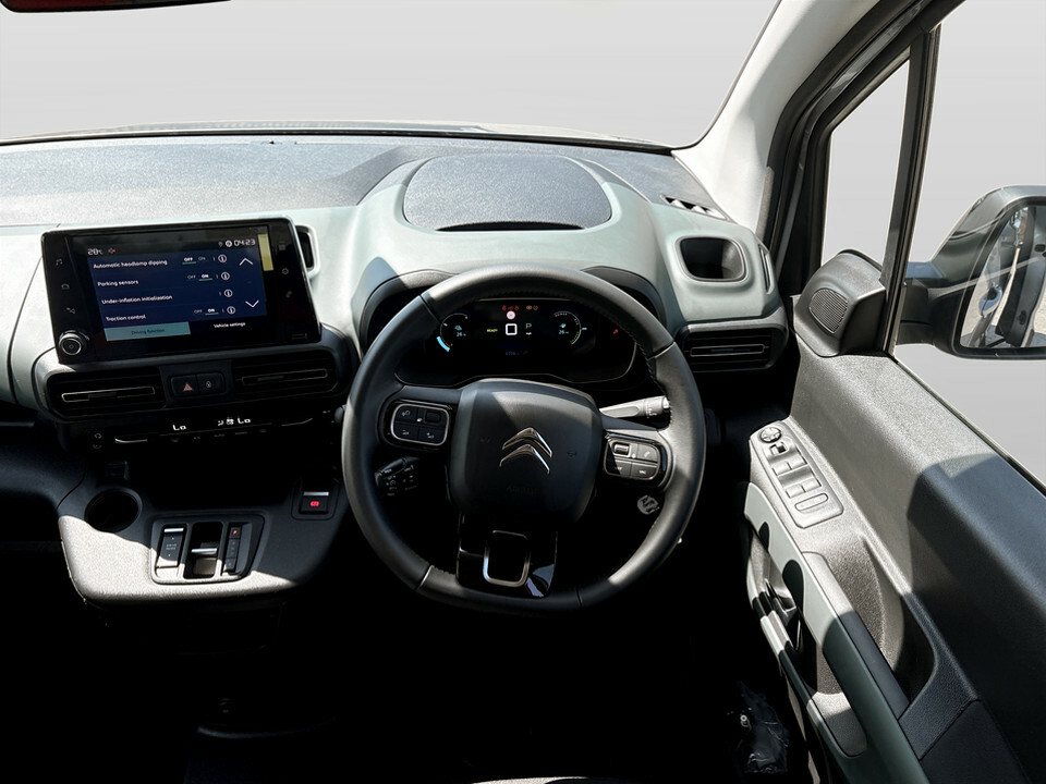 Citroen e-Berlingo Max Blue #41