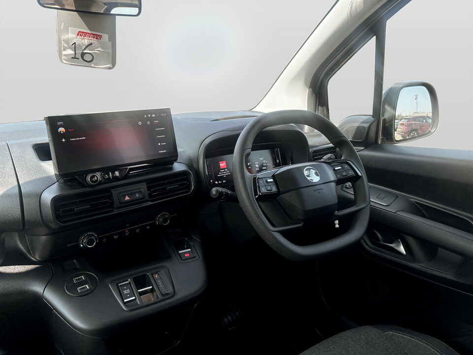 Vauxhall Combo-e Life 100Kw Ultimate 52Kwh Grey #42