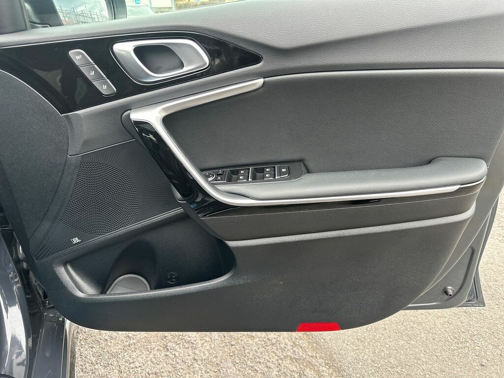 Kia Ceed 1.5T Gdi Isg 138 Gt-line Red #40