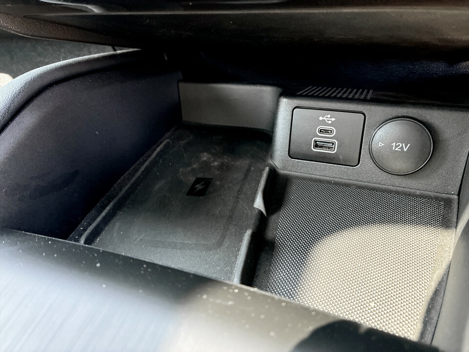 Ford Kuga Active Black #43