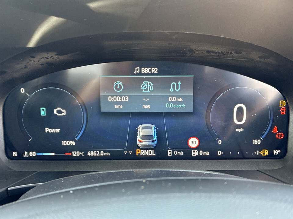 Ford Kuga Active Black #22