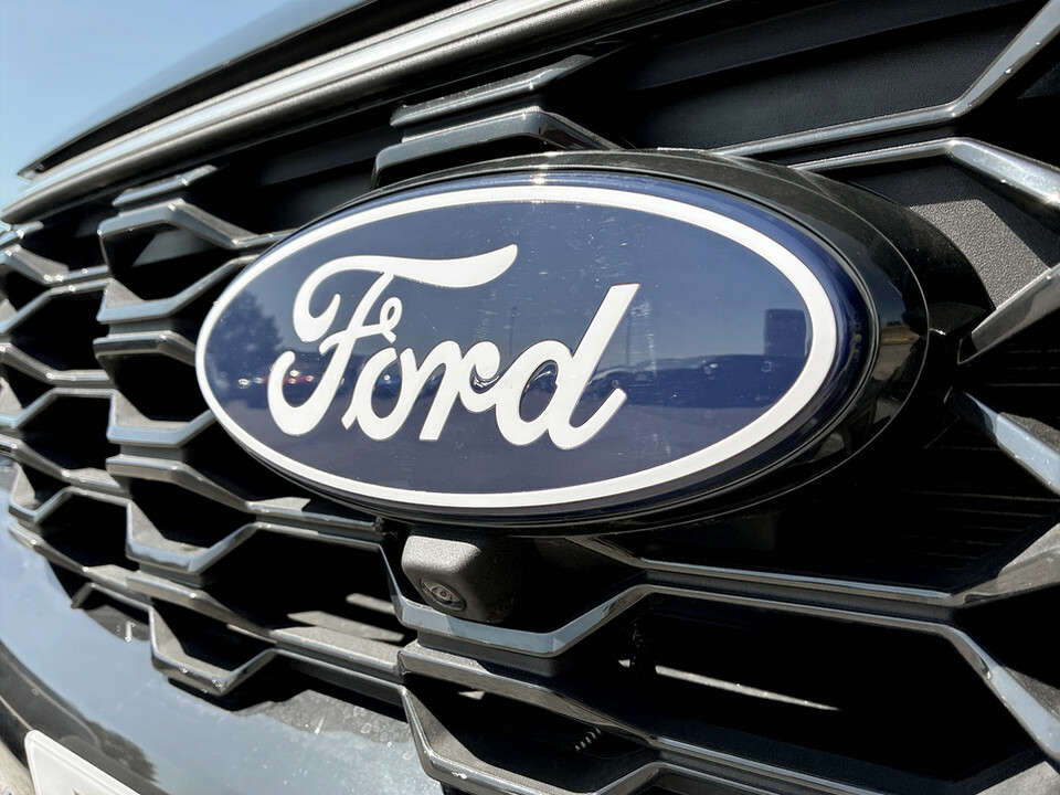Ford Kuga Active Black #29