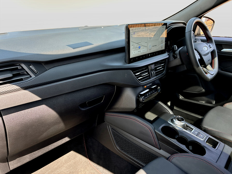 Ford Kuga Active Black #17
