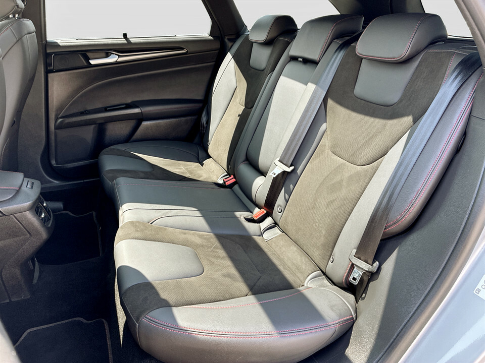 Ford Mondeo Titanium Edition Silver #14
