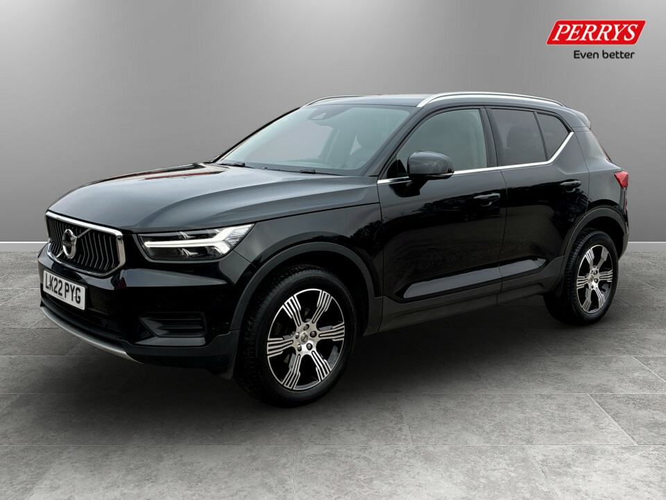 Volvo XC40 1.5 T3 163 Inscription LK22PYG Black #3