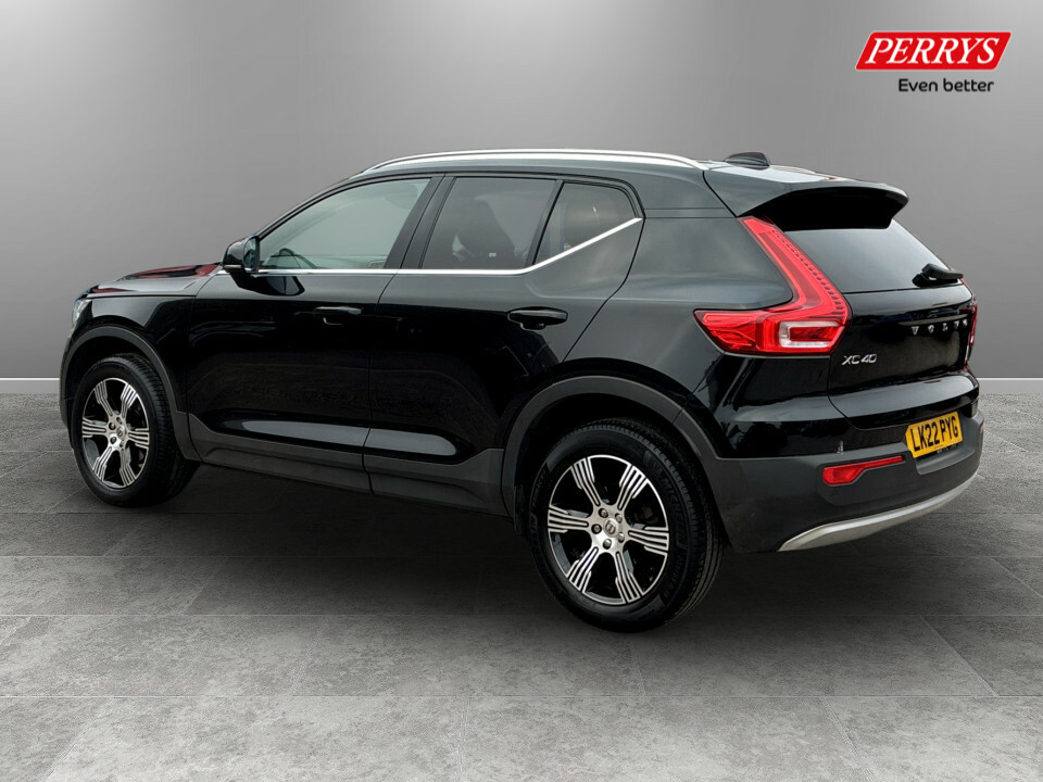 Volvo XC40 1.5 T3 163 Inscription LK22PYG Black #5