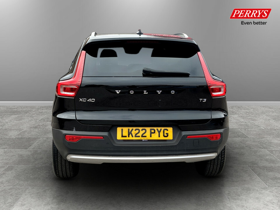 Volvo XC40 1.5 T3 163 Inscription LK22PYG Black #6