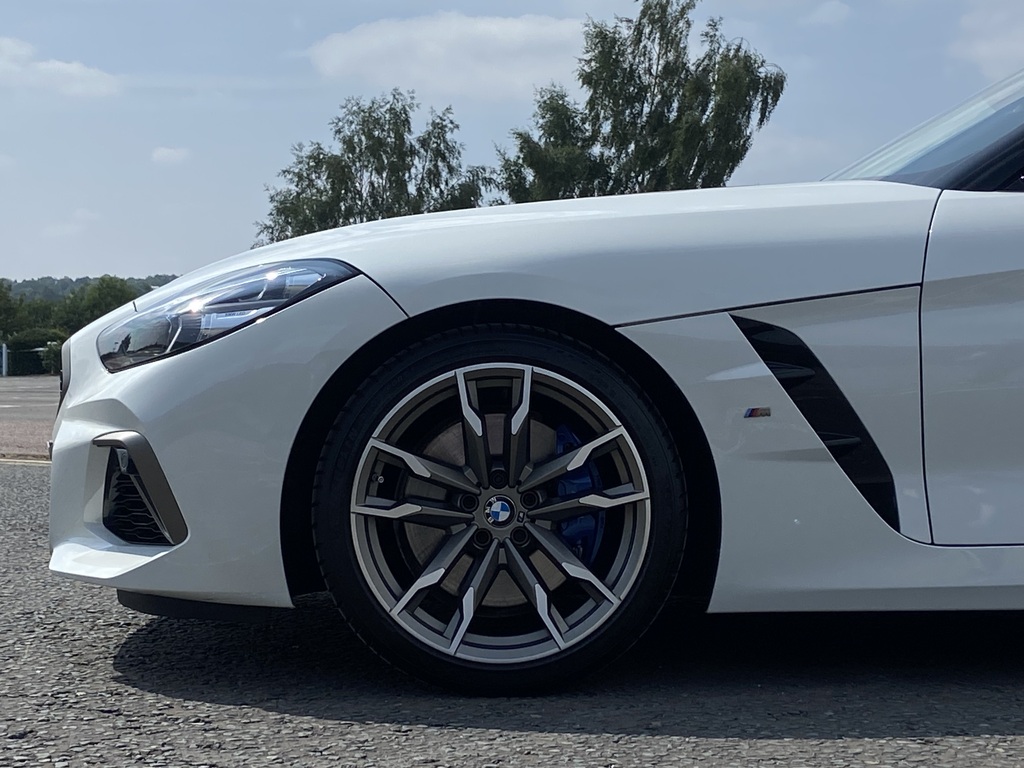 BMW Z4 Sdrive M40i White #4