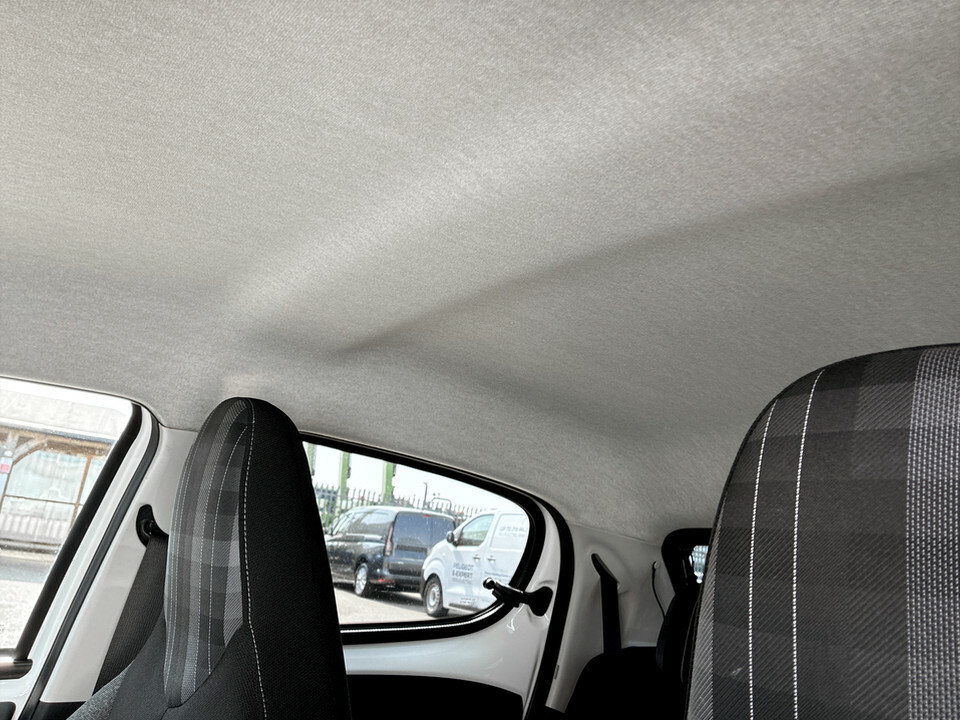 Peugeot 108 Active White #13